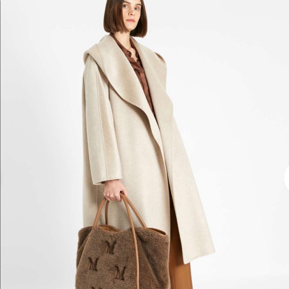 NWT MaxMara “Labbro” 2021 100% Cashmere NEW coat with hood and belt
